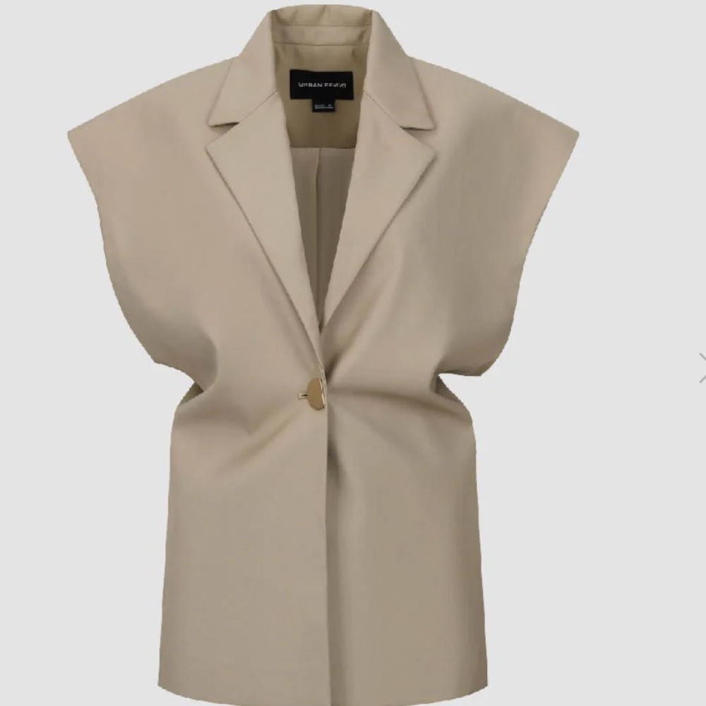 Urban Revivo Clinched waist blazer